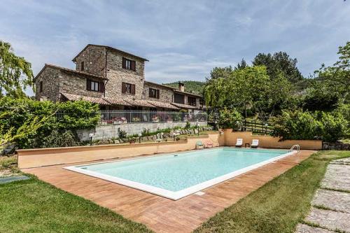 casa-vacanze-assisi-con-piscina-casale-santa-margherita